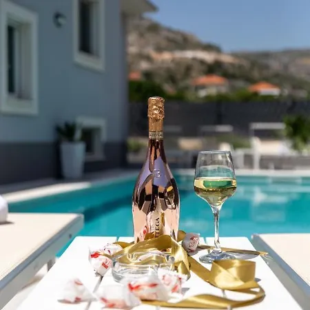 Villa Ban Trogir Exterior photo