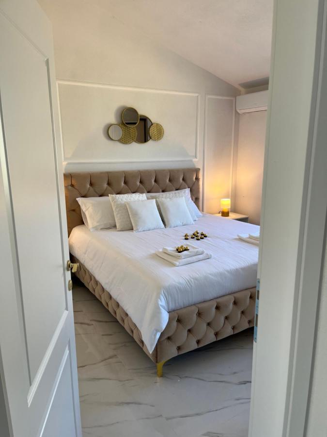 Ban Apartment