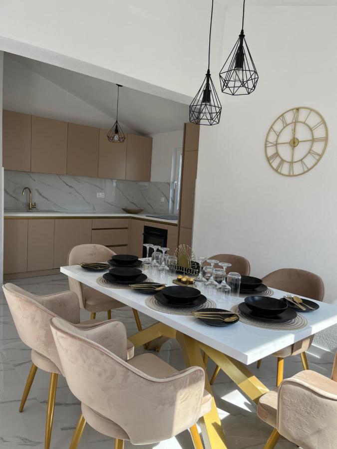 Ban Apartman *